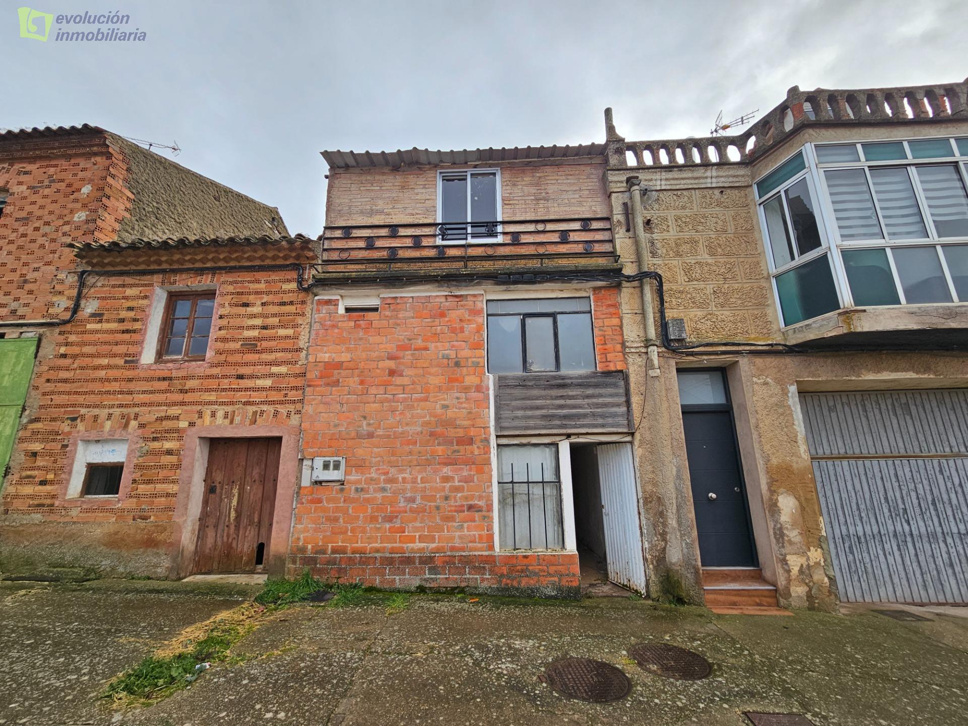 Casa de Pueblo
